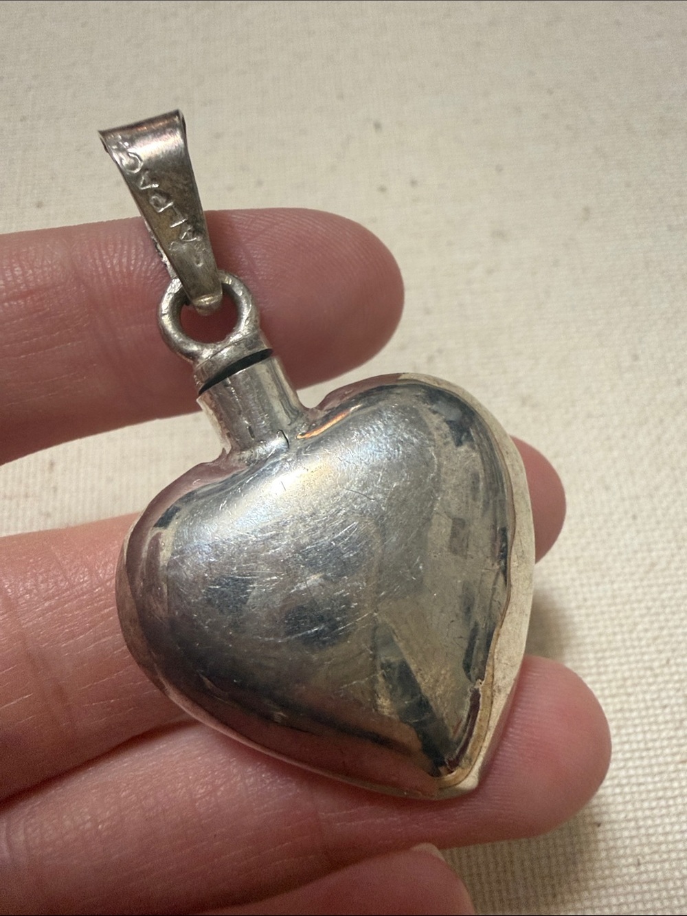 Alpaca Mexico Heart Pendant